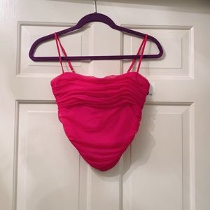 ARITZIA size 4 hot pink crop top